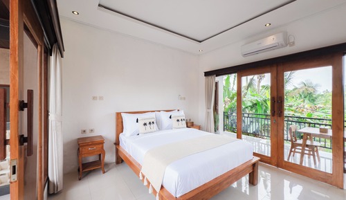Deluxe Room, Bathtub