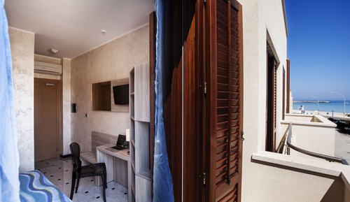 Economy Double Room, Balcony, Partial Sea View