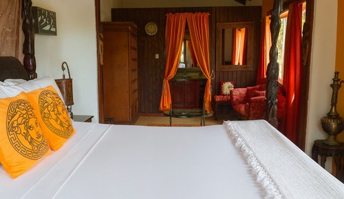 Luxury Triple Room, Private Pool, Mountain View