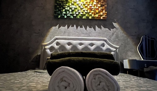 Luxury Apartment, Balcony, City View