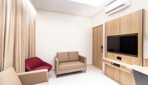 Luxury Suite, City View