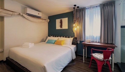 Deluxe Triple Room, Private Bathroom, City View