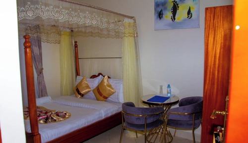 Comfort Single Room, City View