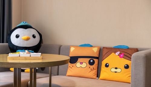 Family Triple Room, City View