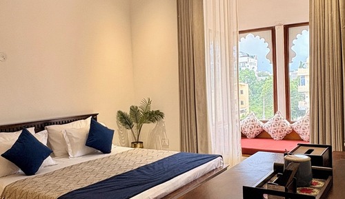 Imperial Room With Jharokha