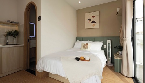 Superior Studio, 1 Double Bed, Non Smoking, City View