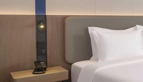 Standard Room, 1 King Bed