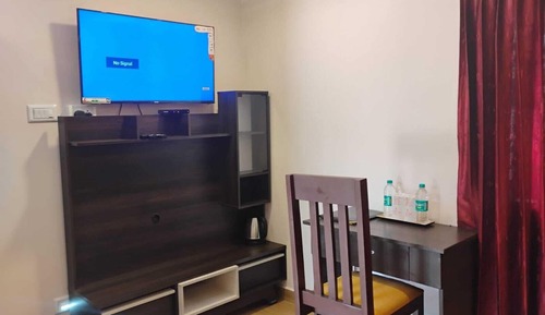 Luxury Suite, City View