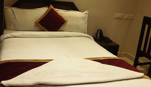 Single Room, City View