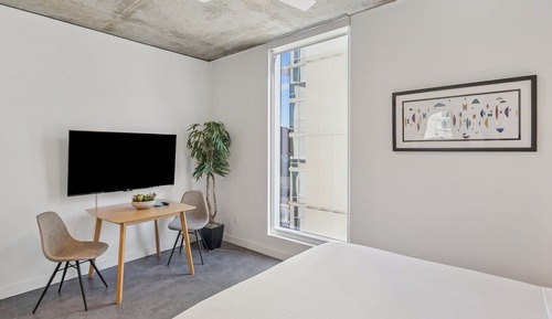 Classic Studio, 1 Queen Bed