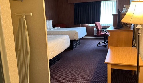 Double Room, 2 Double Beds, Roll-in Shower, Non Smoking