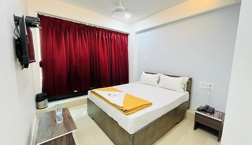 Deluxe Double Room, City View