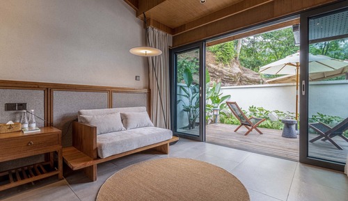 Luxury Cabin, Garden View