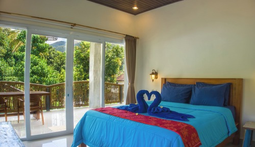 Deluxe Double Room, Balcony, Hill View