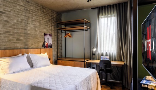 Club Studio Suite, Jetted Tub, City View