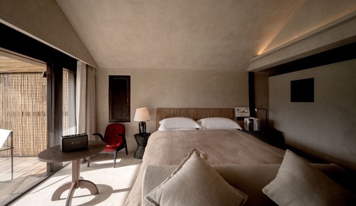 Classic Chalet, Hill View