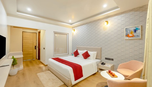 Valley View Classic Room with Balcony