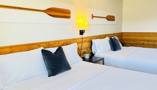 Basic Double Room, 2 Queen Beds, Kitchenette