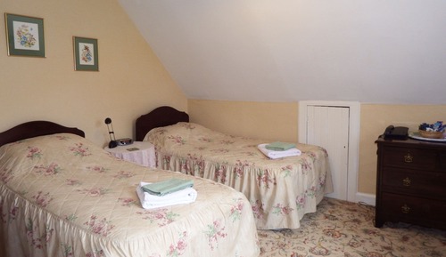 Double or Twin Room (2nd floor)