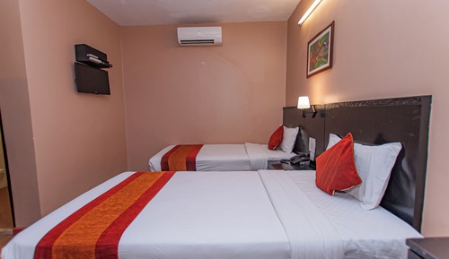 Deluxe Twin Room