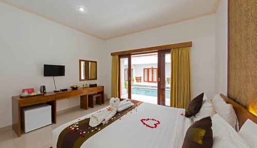 Deluxe Room, 1 Bedroom, Private Bathroom, Poolside