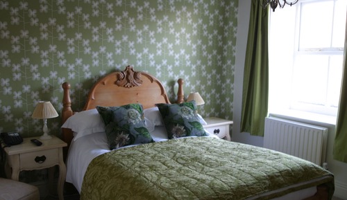 Principal double room 5, shower
