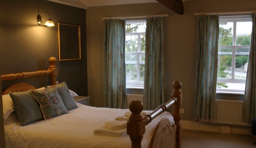 Superior double room 9, shower