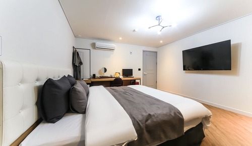 Deluxe Extra Large Room