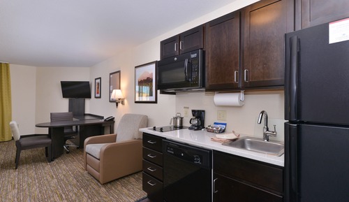 Studio Suite, 1 Queen Bed