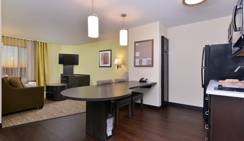 Suite, 1 Bedroom, Mobility Accessible (Communications, Accessible Tub)