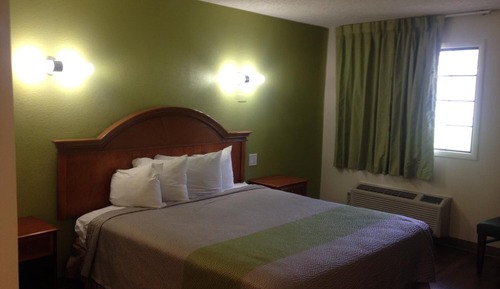 Standard Room, 1 King Bed, Non Smoking