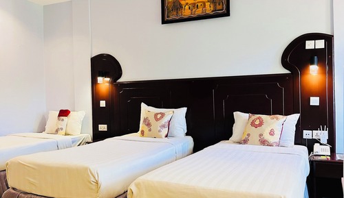 Triple Room