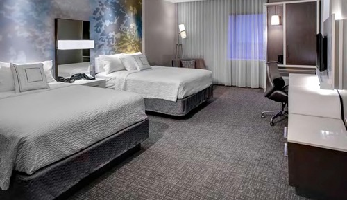 Room, 2 Queen Beds (Mobility/Hearing Access, Roll-In Shwr)