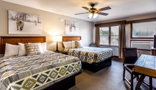 Standard Room, 2 Queen Beds, Hill View