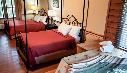 Family Cabin, Multiple Beds, Hot Tub (Deluxe Double Cabin)
