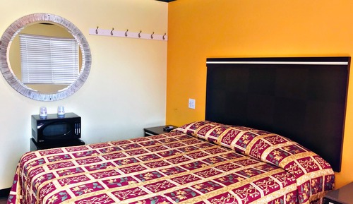 Exclusive Single Room, 1 Queen Bed, Non Smoking