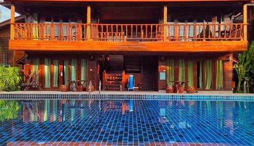 Deluxe Thai Pool View