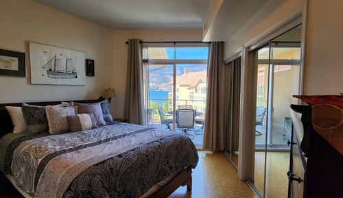 Deluxe Condo, 2 Bedrooms, 2 Bathrooms, Partial Lake View