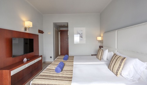 Double or Twin Room, Sea View