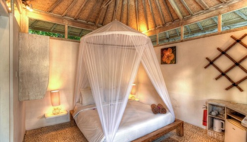 One Bedroom Bungalow with Pool View