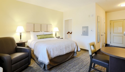 Studio Suite, 1 Queen Bed, Accessible (Accessible Tub)
