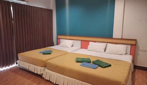 Family Room, 2 Bedrooms, Garden View