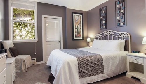 Standard Room, 1 Queen Bed