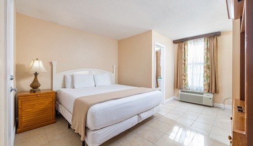 Pool Side 2 Bed/1 Bath