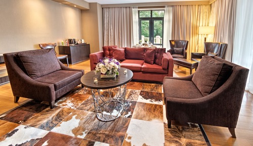 Junior Suite, 1 King Bed, River View