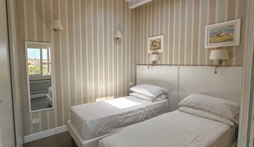 Panoramic Penthouse, 2 Bedrooms, 2 Bathrooms, Tower