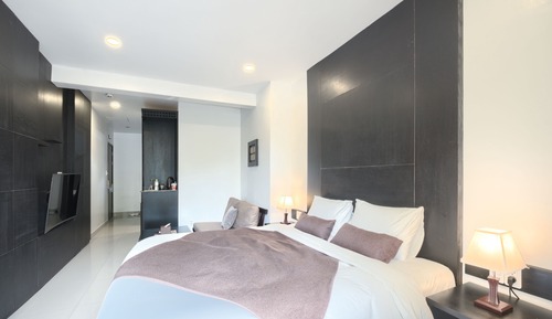 Deluxe King Street View - Onsen, Sauna, Steam Sauna Inclusive