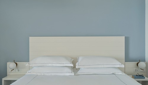 Room, Sea View