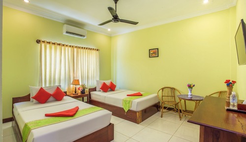 Twin Room (with FAN - Free Pick up)