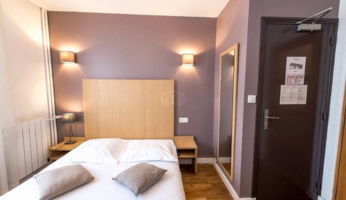 Standard Single Room, 1 Twin Bed, Shared Bathroom
